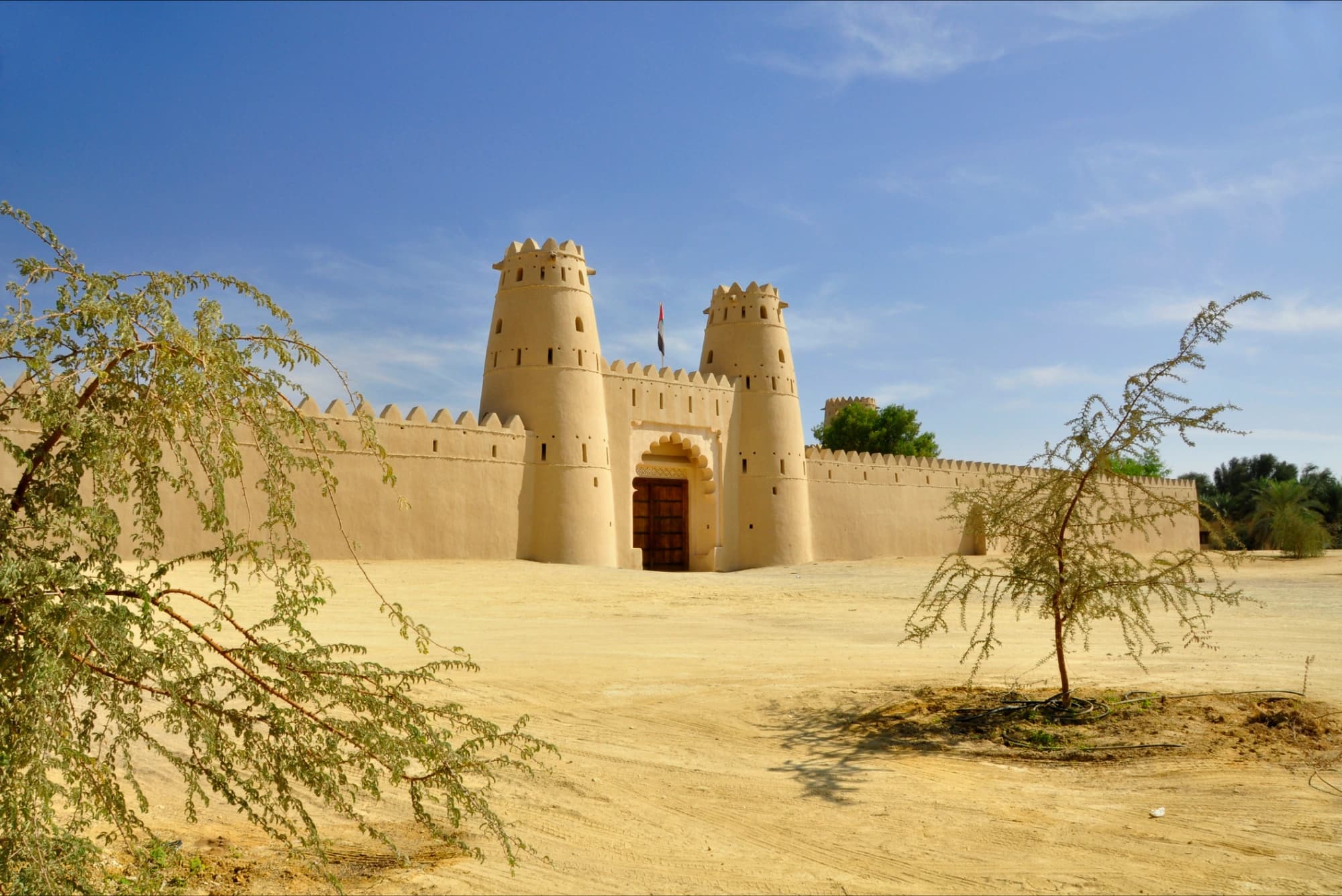 uae-employee-benefits-compensation-featured