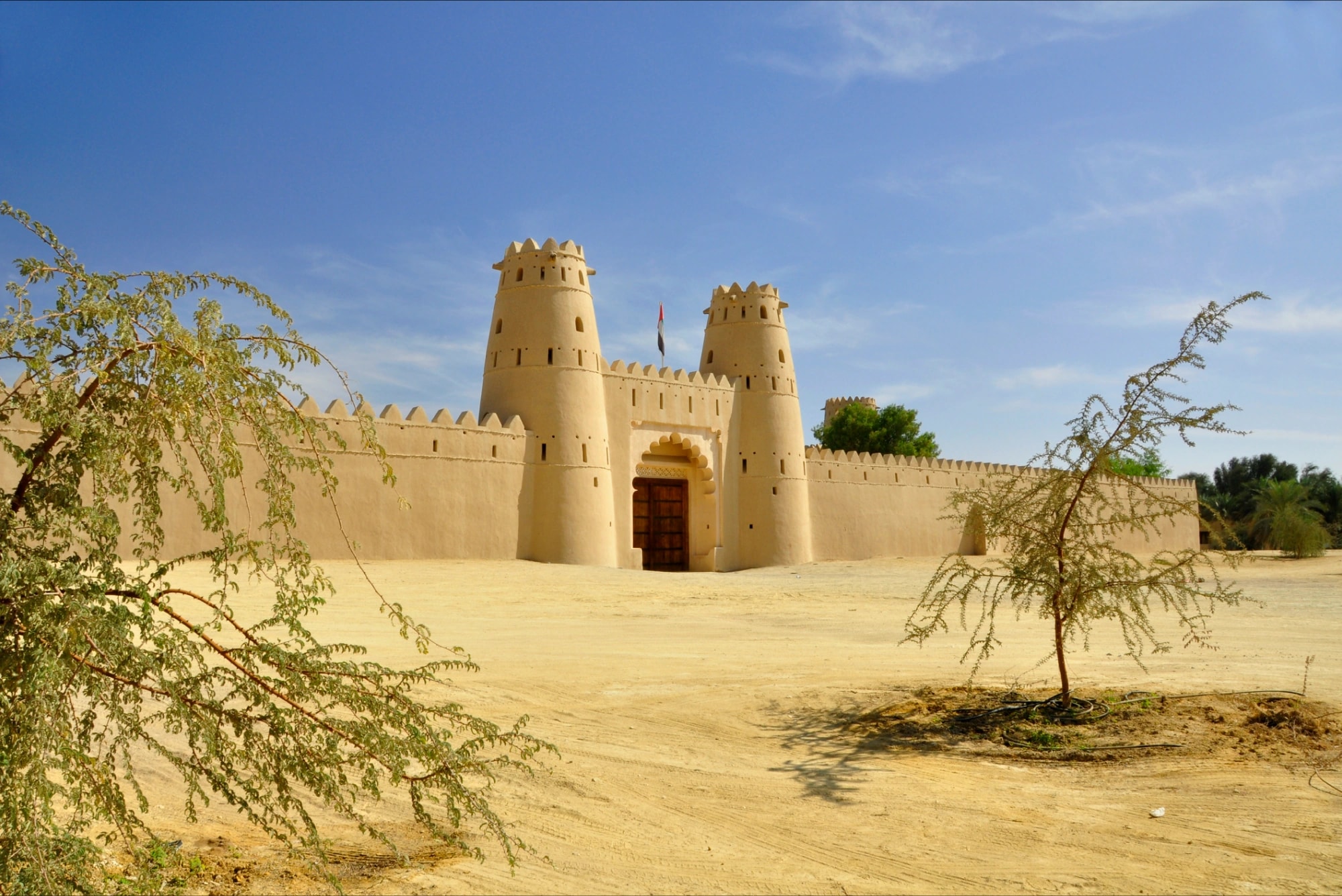 uae-employee-benefits-compensation-featured