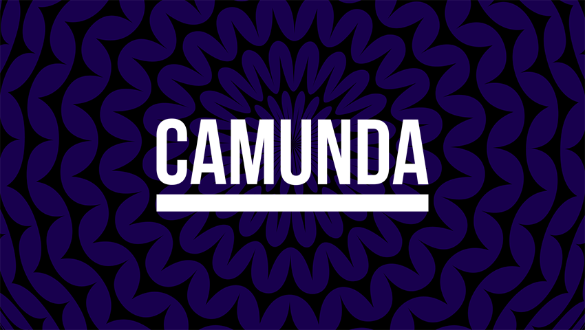 A black and purple background with the word camuda on it.