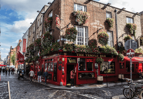 Ireland set up as a contractor hero