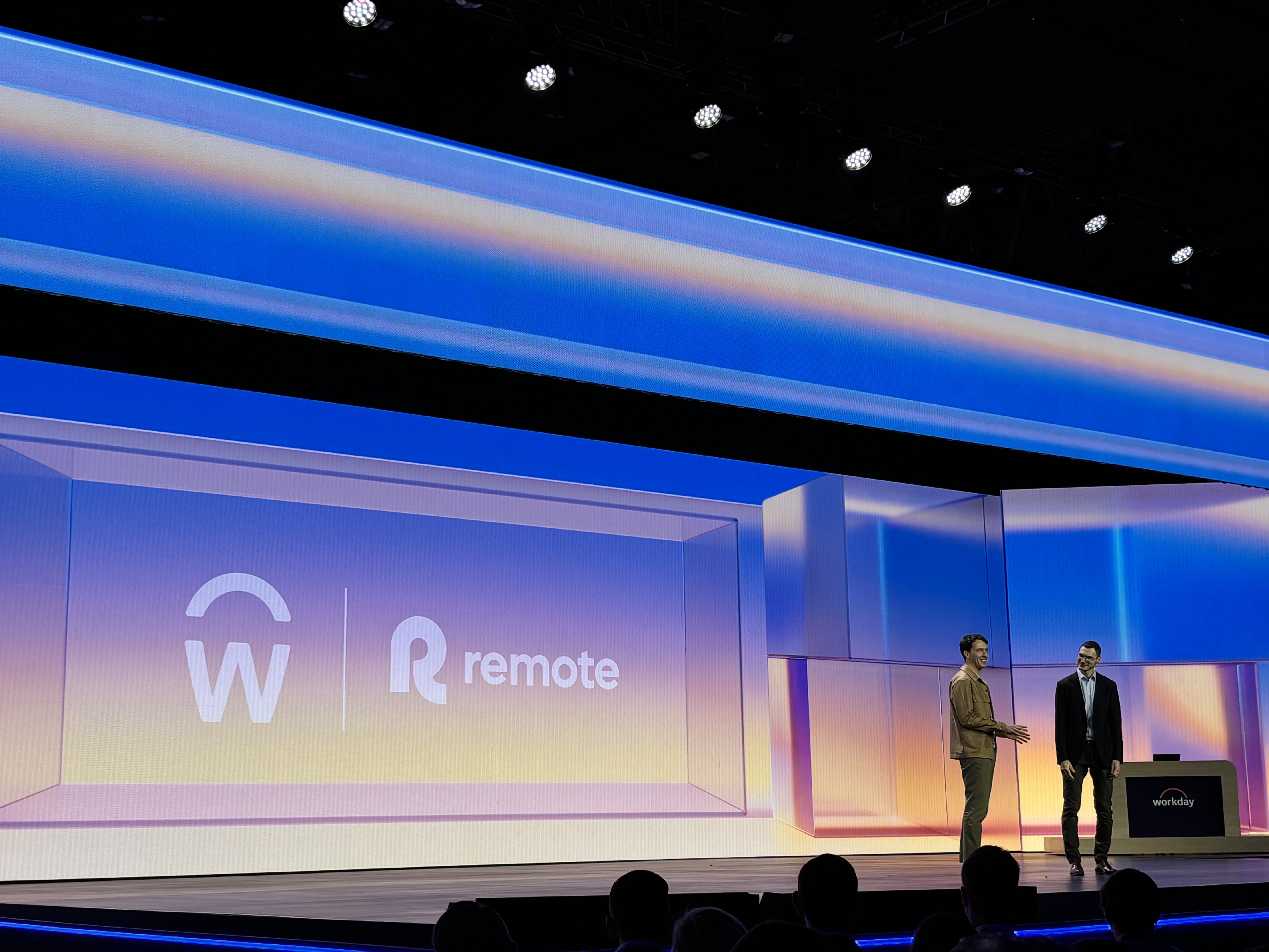 Les CEO de Remote et Workday annoncent leur nouveau partenariat sur scène
