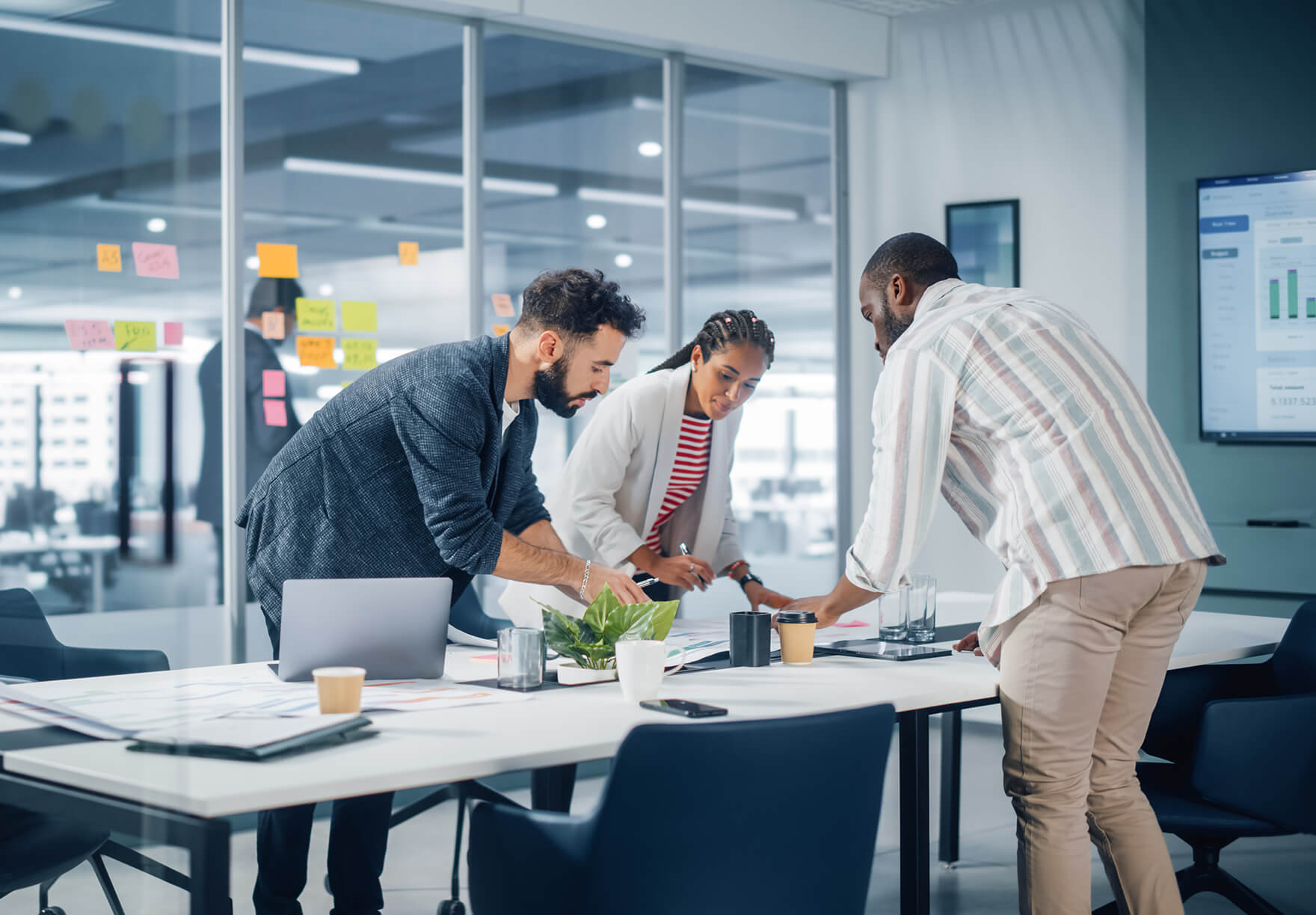 A group of people collaborating in a meeting
