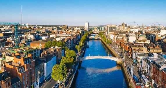 Hapenny bridge in Dublin, Ireland