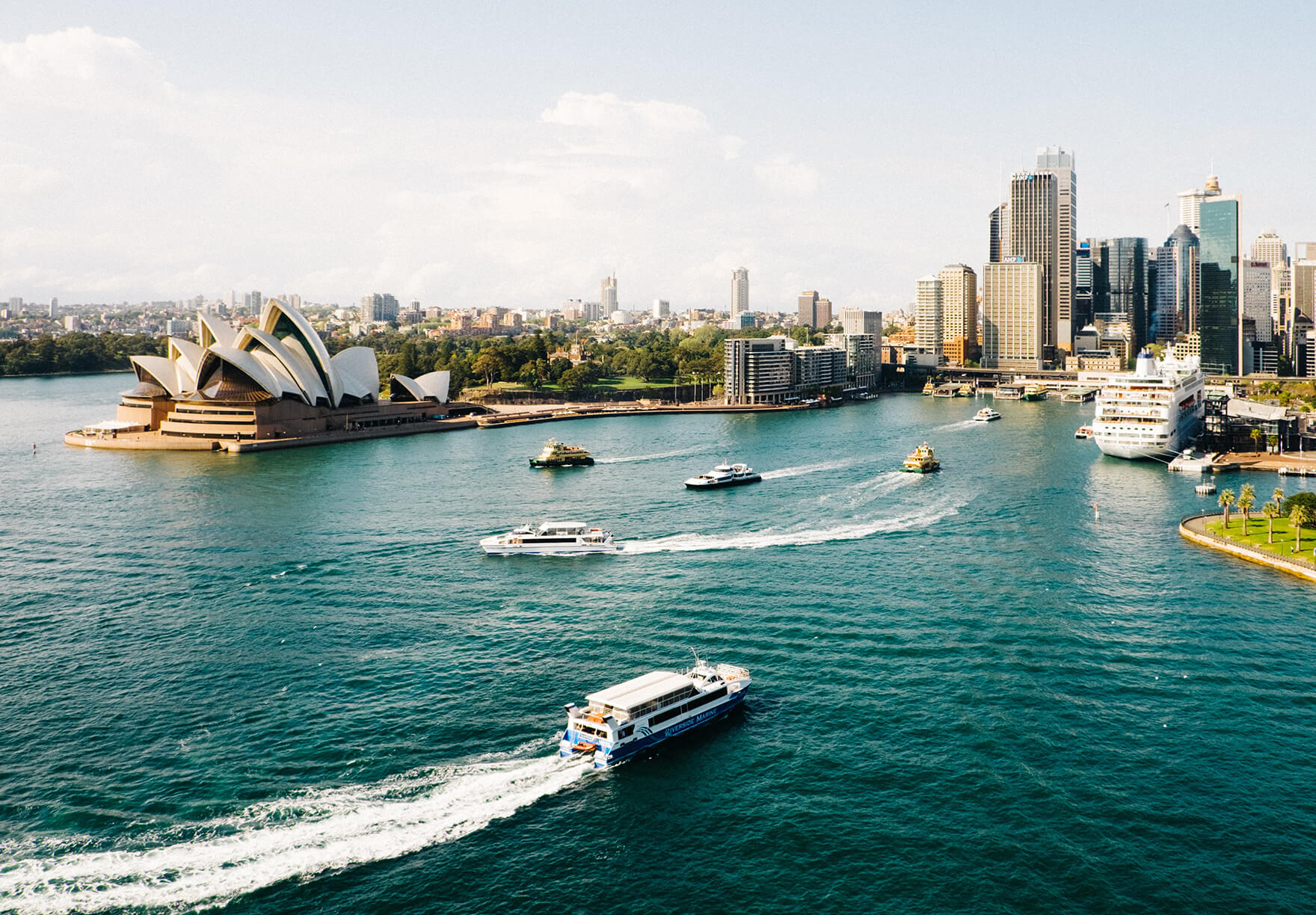 How to hire and pay contractors in Australia - blog